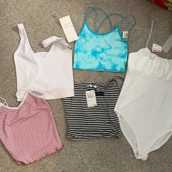 5 shirts size extra small perfect fit for teenager - Picture 1 of 6